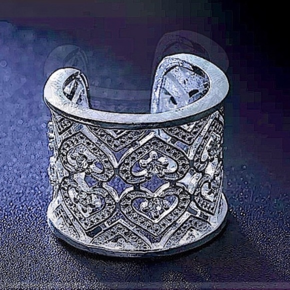 STERLING SILVER HEART HOLLOW OUT WIDE CUFF BANGLE BRACELET RING SET - Picture 9 of 15